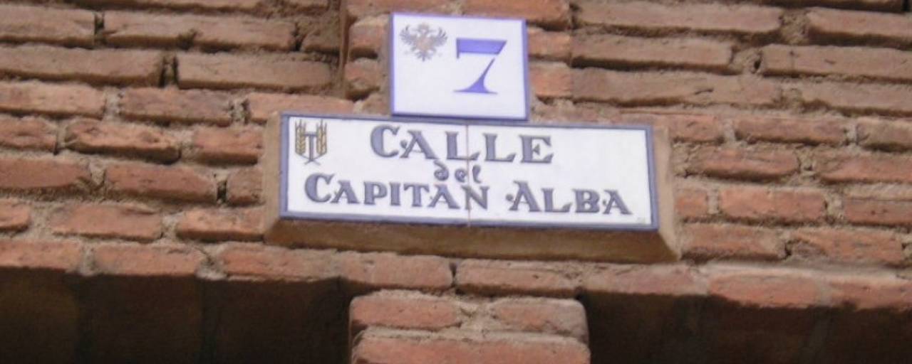 Le quitan la calle al Capitán Alba Navas, por Emilia Alba