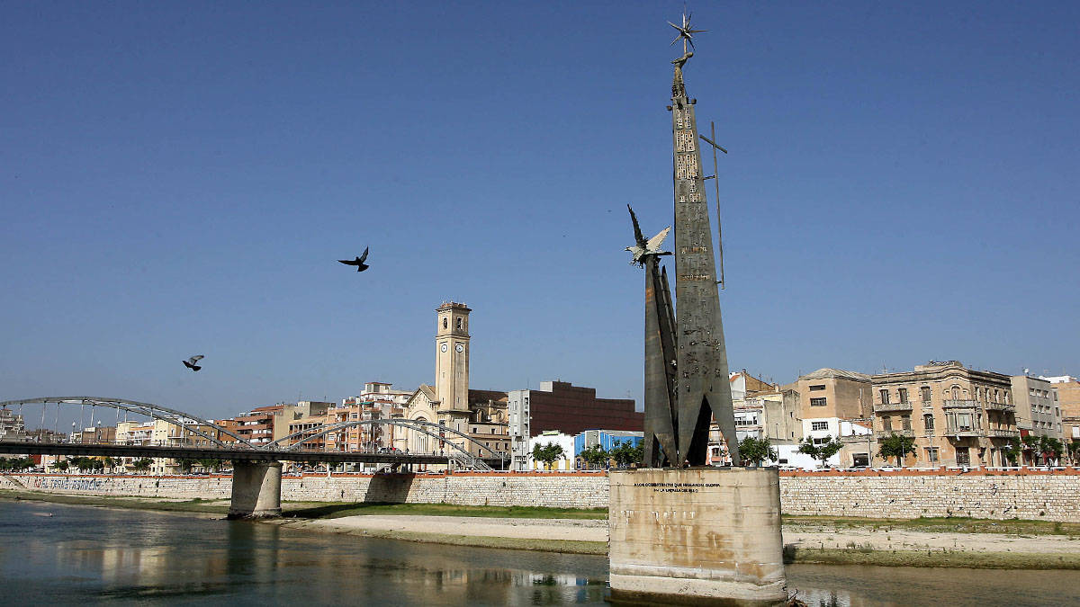 El monumento conmemorativo de la Batalla del Ebro en Tortosa