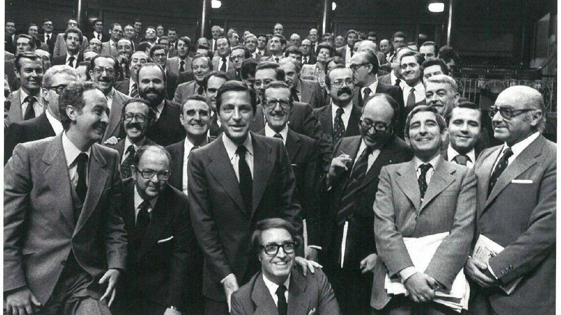 La Sociedad Civil ante el mundo de la Apariencia y de la Influencia