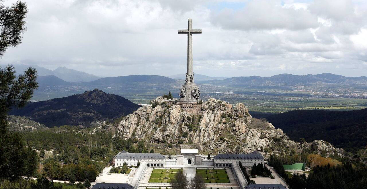 La verdad sobre los monjes del Valle de los Caídos, por Luis Javier Moxó