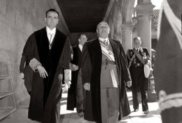 08-05-1954: Francisco Franco, Doctor “Honoris Causa” de Salamanca
