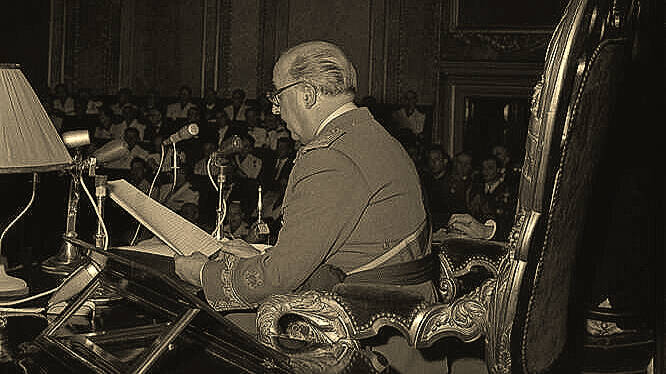 08-07-1964: Se inaugura la VIII Legislatura