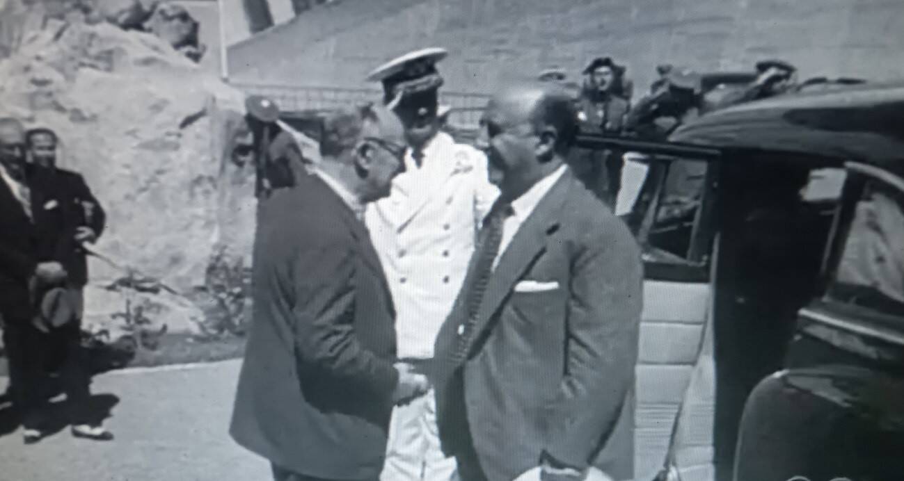 1955. El Generalísimo Franco inaugura el Salto de Los Peares, por Carlos F. Barallobre