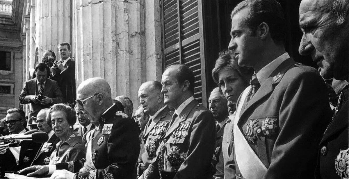 Pensamiento de Franco: La exclusión de los partidos y el legítimo contraste de pareceres