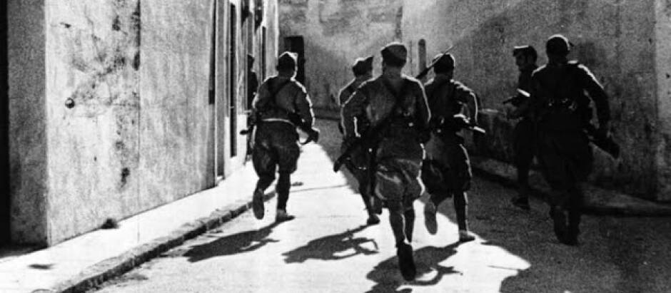 Episodios de la Guerra Civil: 14 de agosto de 1936, la legión entra en Badajoz, por Luis E. Togores