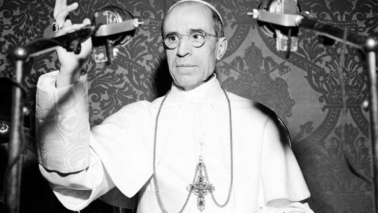 16-04-1939: Se emite un radiomensaje de Su Santidad el Papa Pío XII a los fieles de España.