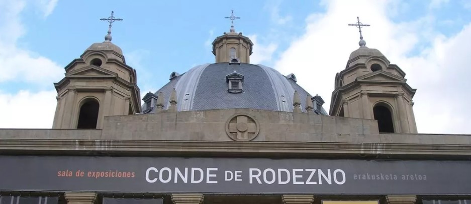 El Monumento a los Caídos de Pamplona ante la demolición «talibán» de su ayuntamiento